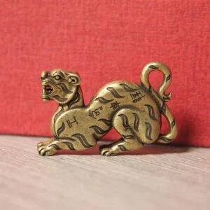 Pure Brass Flat Tiger Figurine Keychain Miniature Tea Pet Ornament Animal Statue EDC Tools & Brass Collectibles