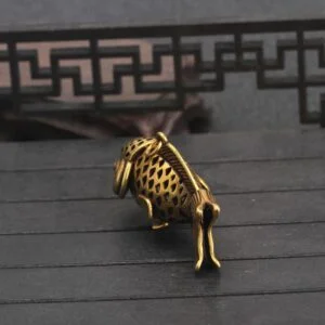 Pure Brass Goldfish Figurine Movable Tail Fish Tea Pet Ornament Pendant Keychain EDC Tools & Brass Collectibles