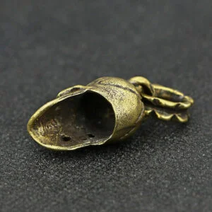 Pure Brass Handmade Skull Keychain Pendant Punk Miniature Tea Pet Ornament Gift EDC Tools & Brass Collectibles