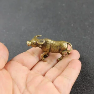 Pure Brass Cattle Cow Statue keychain Tea Pet Ornament Miniature Mini Animal Toy EDC Tools & Brass Collectibles