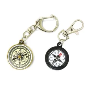 EDC Mini Survival Compass Key Chain Portable Outdoor Camping Hiking Pocket Navigator Adventure Keychain Compass Climbing Equipment Everyday Carry Accessories Tools